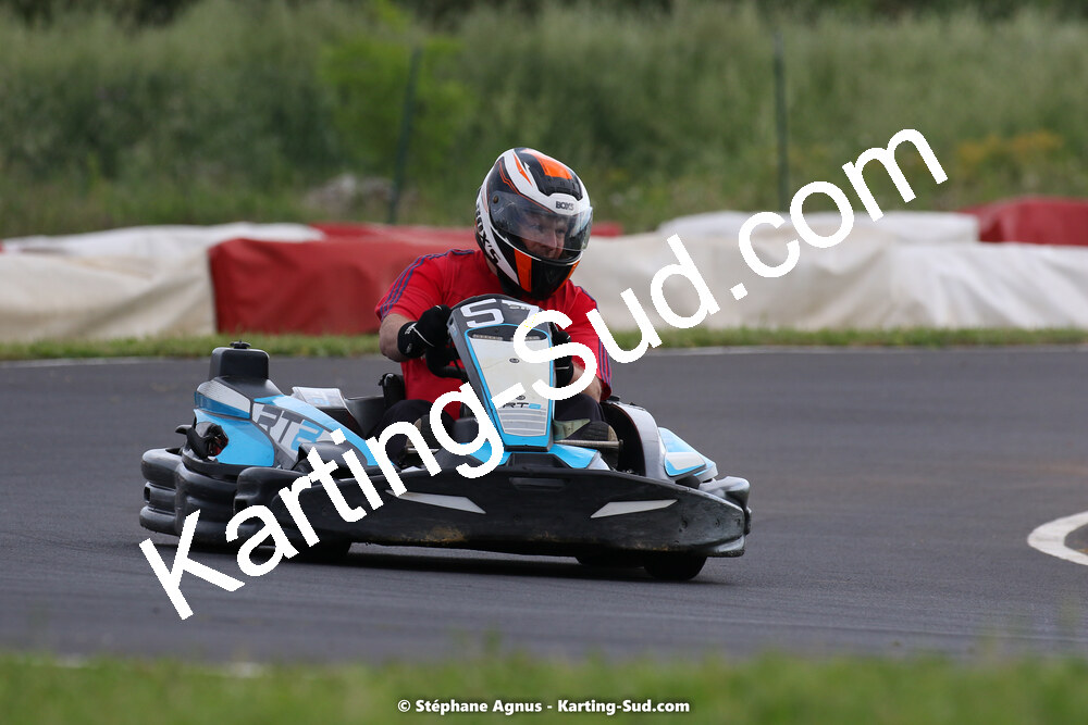 08/05/2022 : Un baquet pour Adrien à Megakart Vias (Photos Stéphane Agnus) 2022 — karting
