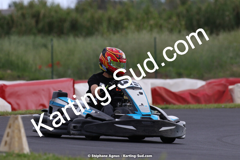 08/05/2022 : Un baquet pour Adrien à Megakart Vias (Photos Stéphane Agnus) 2022 — karting