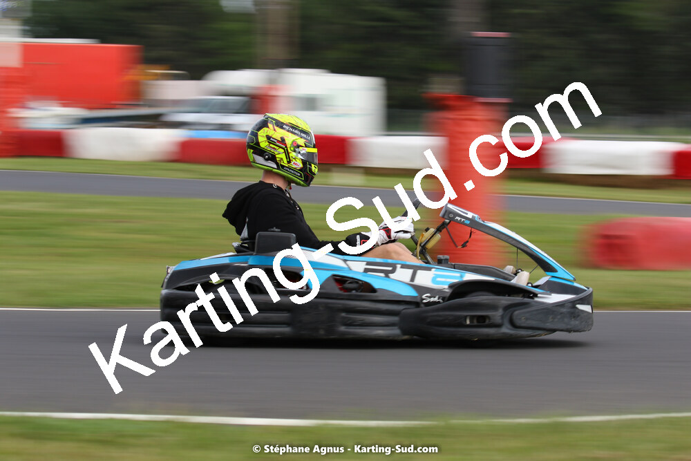 08/05/2022 : Un baquet pour Adrien à Megakart Vias (Photos Stéphane Agnus) 2022 — karting