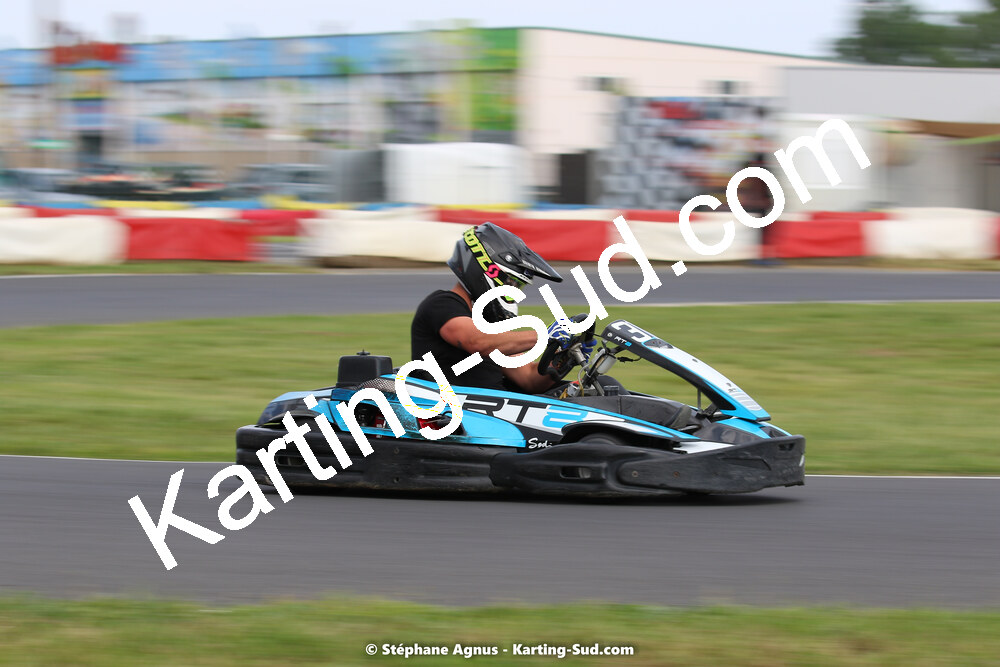 08/05/2022 : Un baquet pour Adrien à Megakart Vias (Photos Stéphane Agnus) 2022 — karting