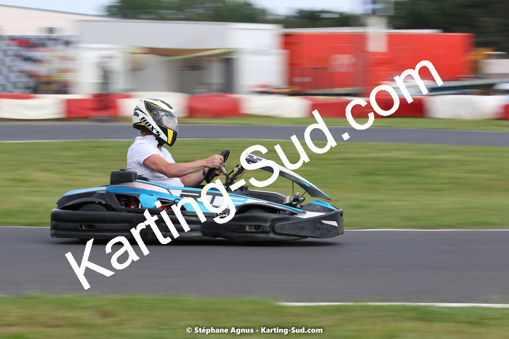 08/05/2022 : Un baquet pour Adrien à Megakart Vias (Photos Stéphane Agnus) 2022 — karting