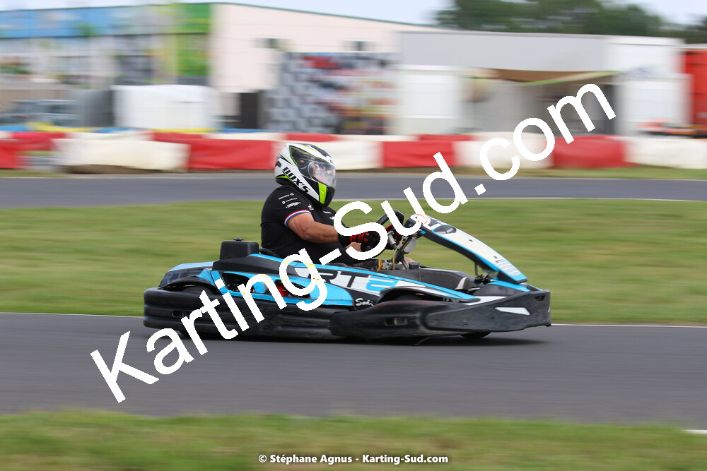 08/05/2022 : Un baquet pour Adrien à Megakart Vias (Photos Stéphane Agnus) 2022 — karting