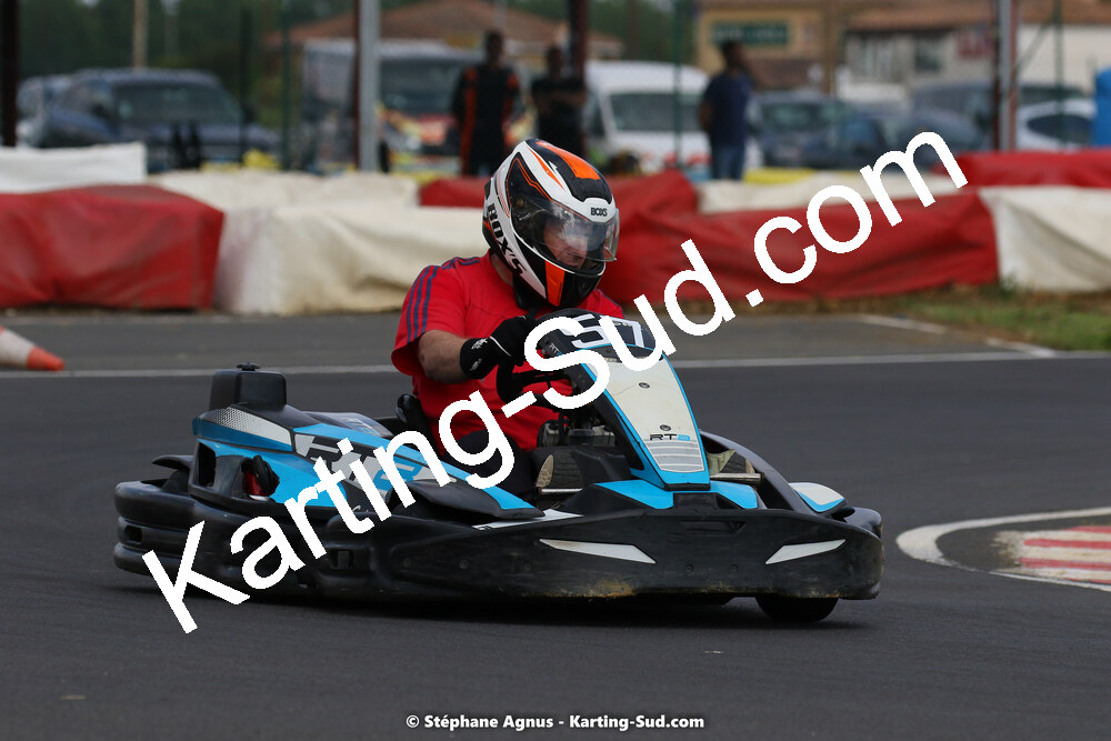 08/05/2022 : Un baquet pour Adrien à Megakart Vias (Photos Stéphane Agnus) 2022 — karting