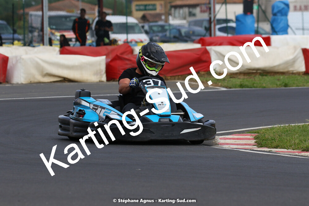 08/05/2022 : Un baquet pour Adrien à Megakart Vias (Photos Stéphane Agnus) 2022 — karting