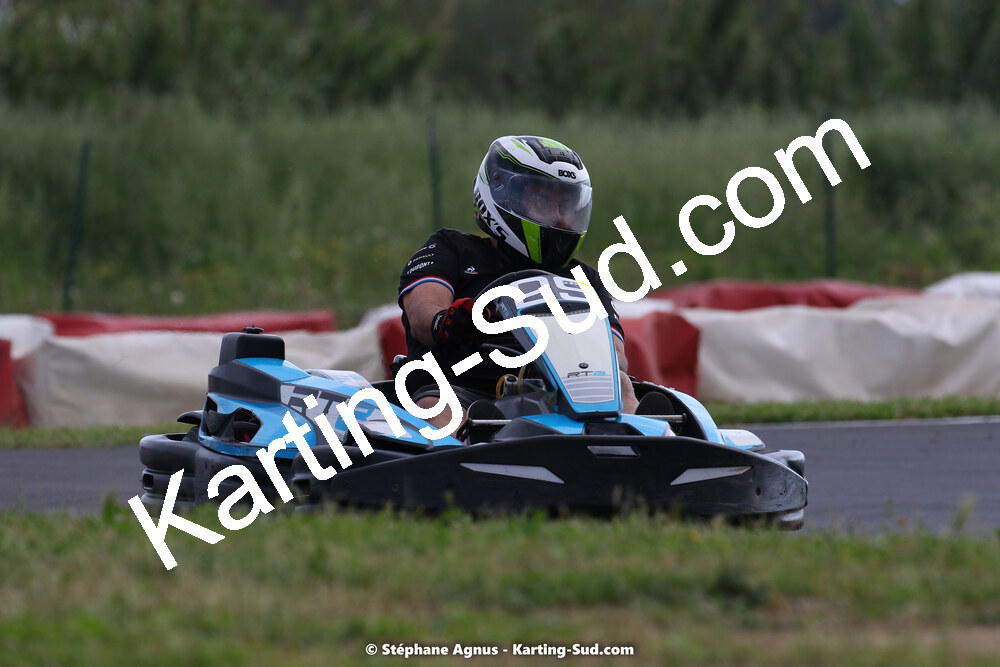 08/05/2022 : Un baquet pour Adrien à Megakart Vias (Photos Stéphane Agnus) 2022 — karting