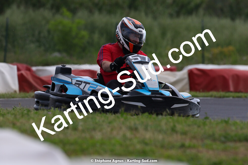 08/05/2022 : Un baquet pour Adrien à Megakart Vias (Photos Stéphane Agnus) 2022 — karting