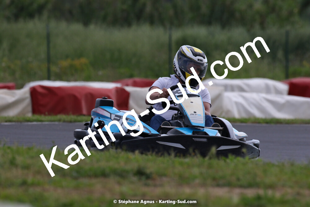 08/05/2022 : Un baquet pour Adrien à Megakart Vias (Photos Stéphane Agnus) 2022 — karting