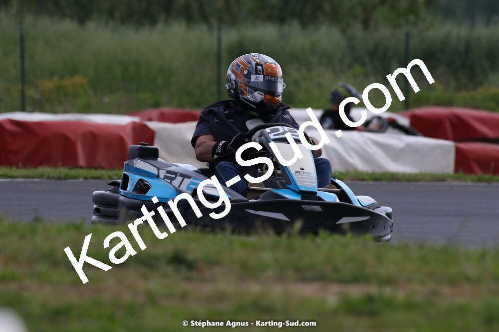 08/05/2022 : Un baquet pour Adrien à Megakart Vias (Photos Stéphane Agnus) 2022 — karting