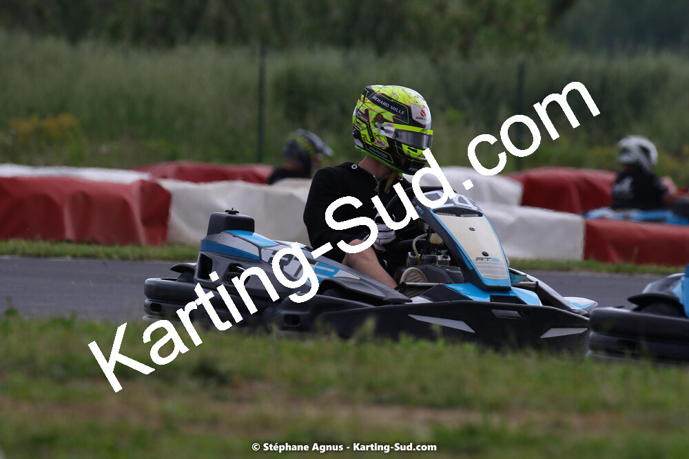 08/05/2022 : Un baquet pour Adrien à Megakart Vias (Photos Stéphane Agnus) 2022 — karting