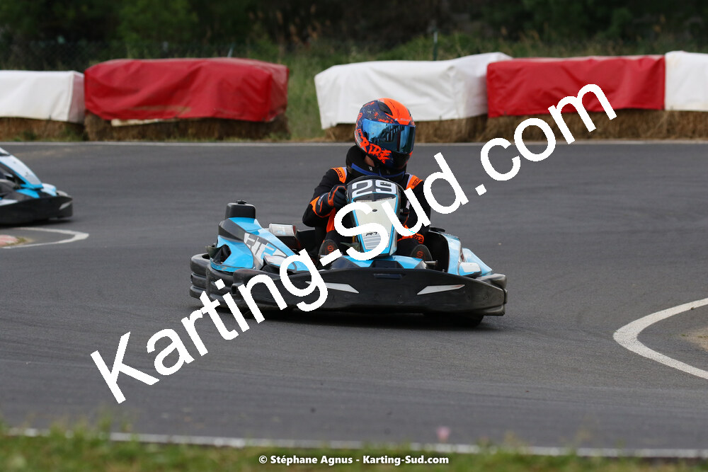 08/05/2022 : Un baquet pour Adrien à Megakart Vias (Photos Stéphane Agnus) 2022 — karting