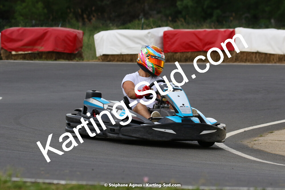 08/05/2022 : Un baquet pour Adrien à Megakart Vias (Photos Stéphane Agnus) 2022 — karting