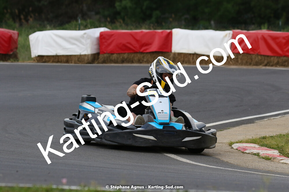 08/05/2022 : Un baquet pour Adrien à Megakart Vias (Photos Stéphane Agnus) 2022 — karting