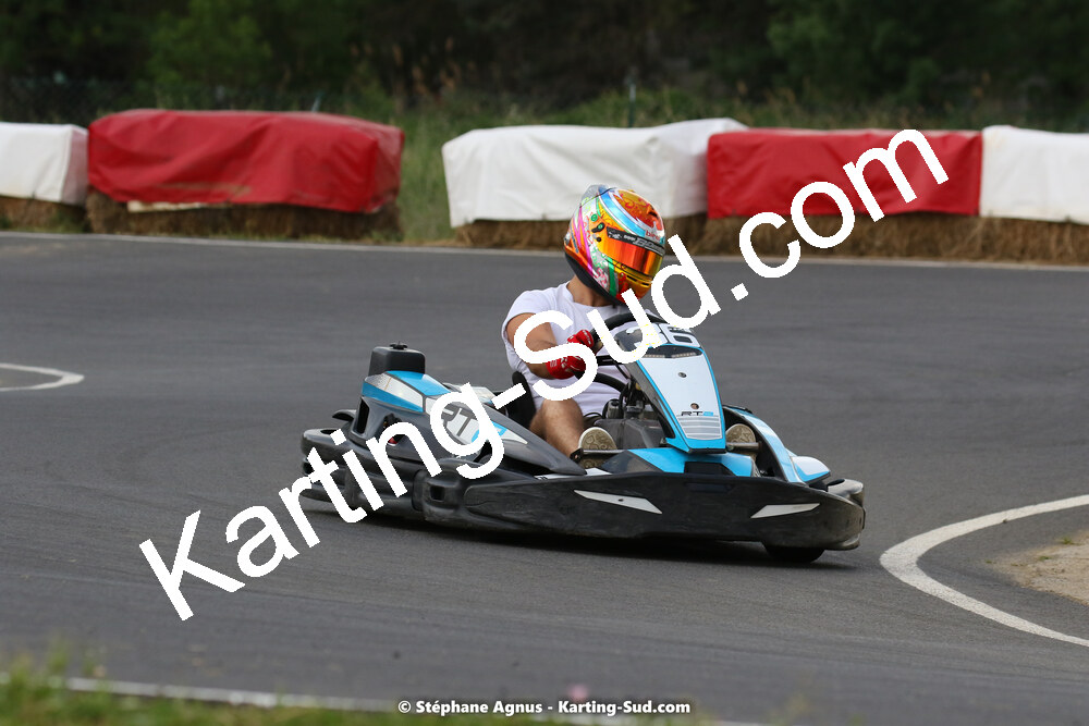 08/05/2022 : Un baquet pour Adrien à Megakart Vias (Photos Stéphane Agnus) 2022 — karting