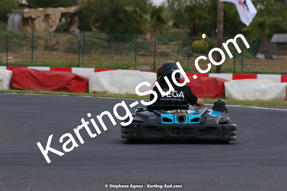 08/05/2022 : Un baquet pour Adrien à Megakart Vias (Photos Stéphane Agnus) 2022 — karting