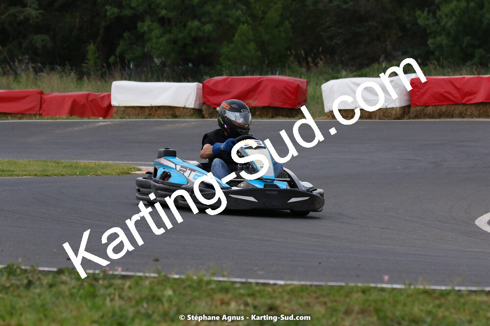 08/05/2022 : Un baquet pour Adrien à Megakart Vias (Photos Stéphane Agnus) 2022 — karting