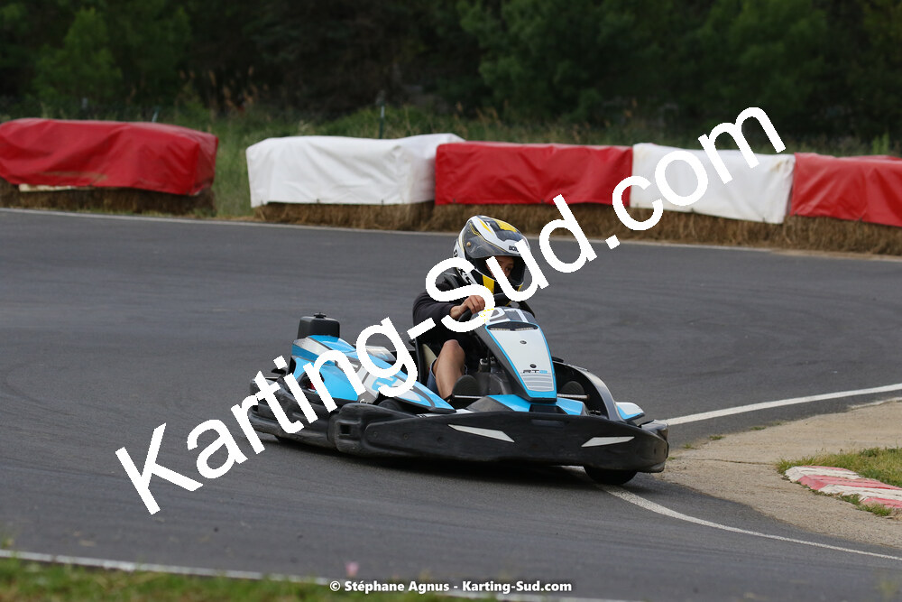 08/05/2022 : Un baquet pour Adrien à Megakart Vias (Photos Stéphane Agnus) 2022 — karting