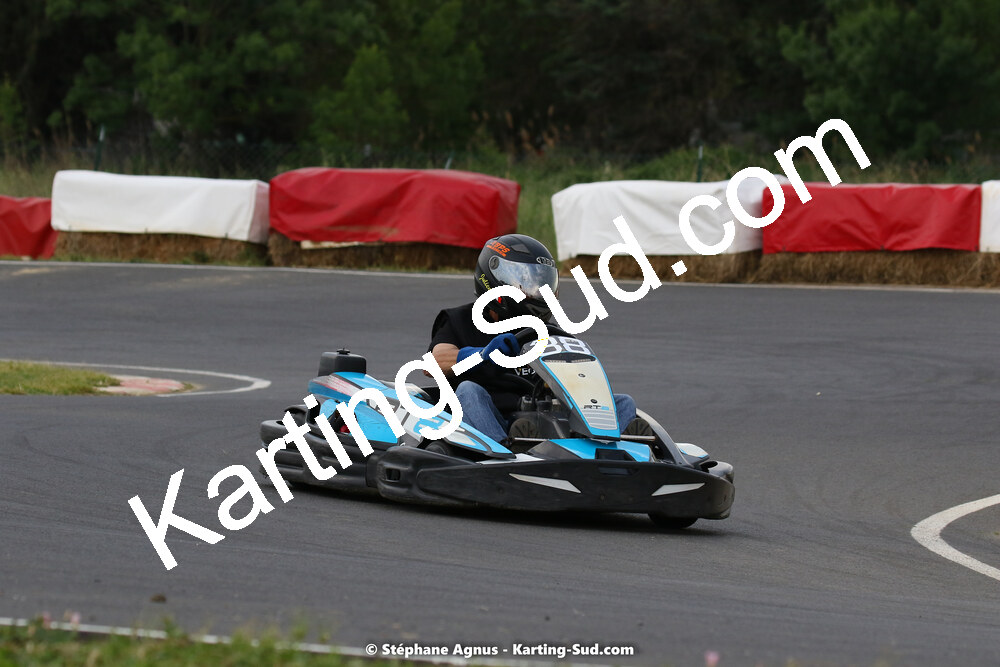 08/05/2022 : Un baquet pour Adrien à Megakart Vias (Photos Stéphane Agnus) 2022 — karting