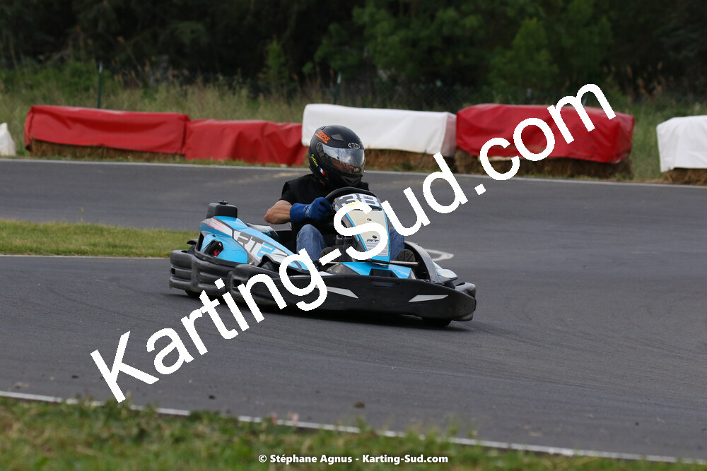 08/05/2022 : Un baquet pour Adrien à Megakart Vias (Photos Stéphane Agnus) 2022 — karting
