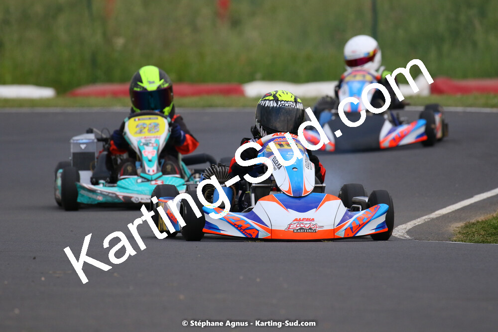 08/05/2022 : Un baquet pour Adrien à Megakart Vias (Photos Stéphane Agnus) 2022 — karting