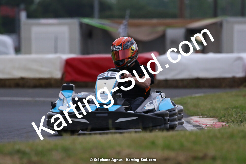 08/05/2022 : Un baquet pour Adrien à Megakart Vias (Photos Stéphane Agnus) 2022 — karting