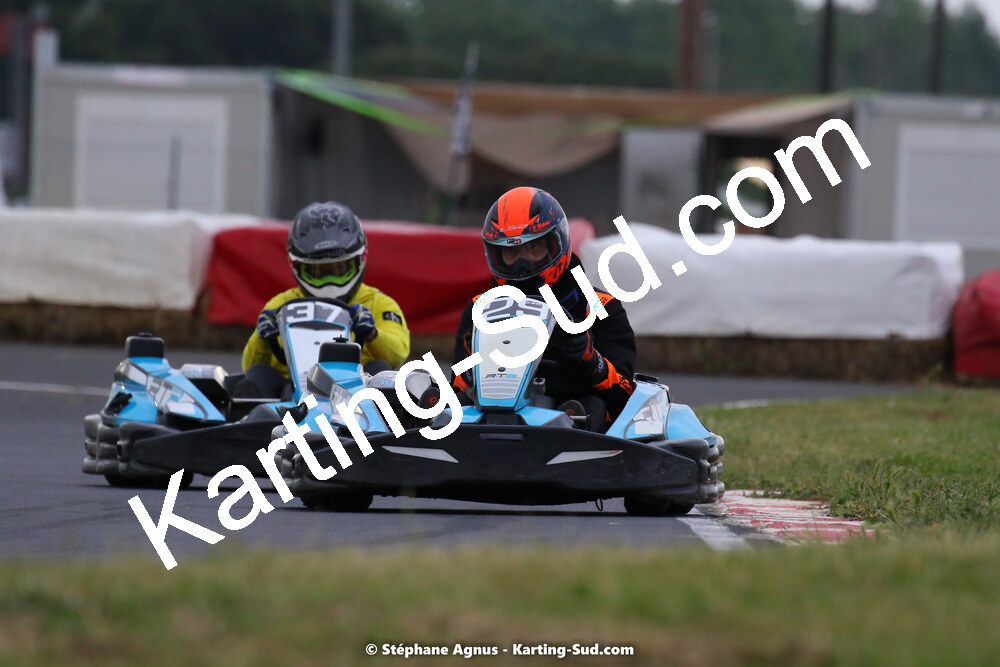 08/05/2022 : Un baquet pour Adrien à Megakart Vias (Photos Stéphane Agnus) 2022 — karting