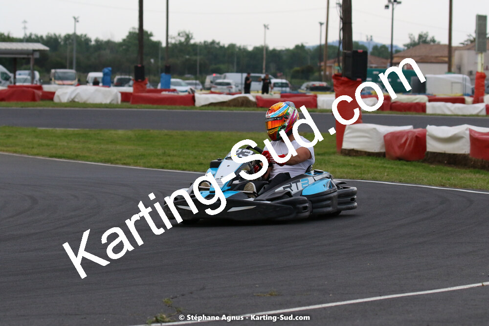 08/05/2022 : Un baquet pour Adrien à Megakart Vias (Photos Stéphane Agnus) 2022 — karting