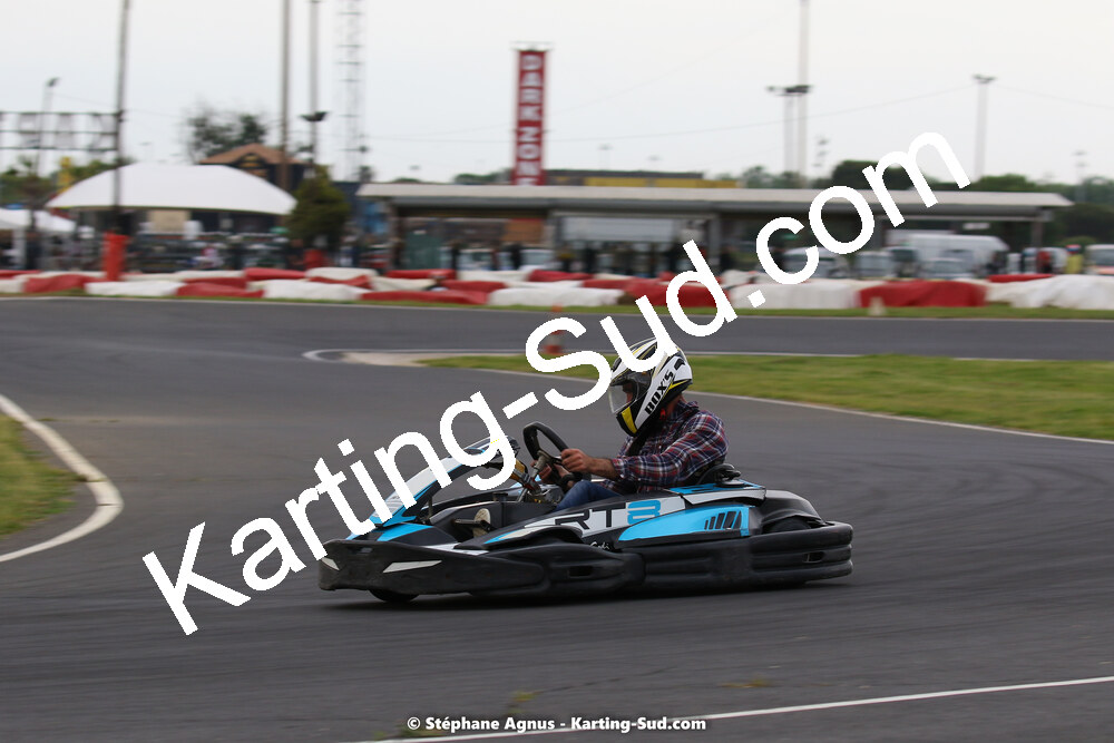 08/05/2022 : Un baquet pour Adrien à Megakart Vias (Photos Stéphane Agnus) 2022 — karting