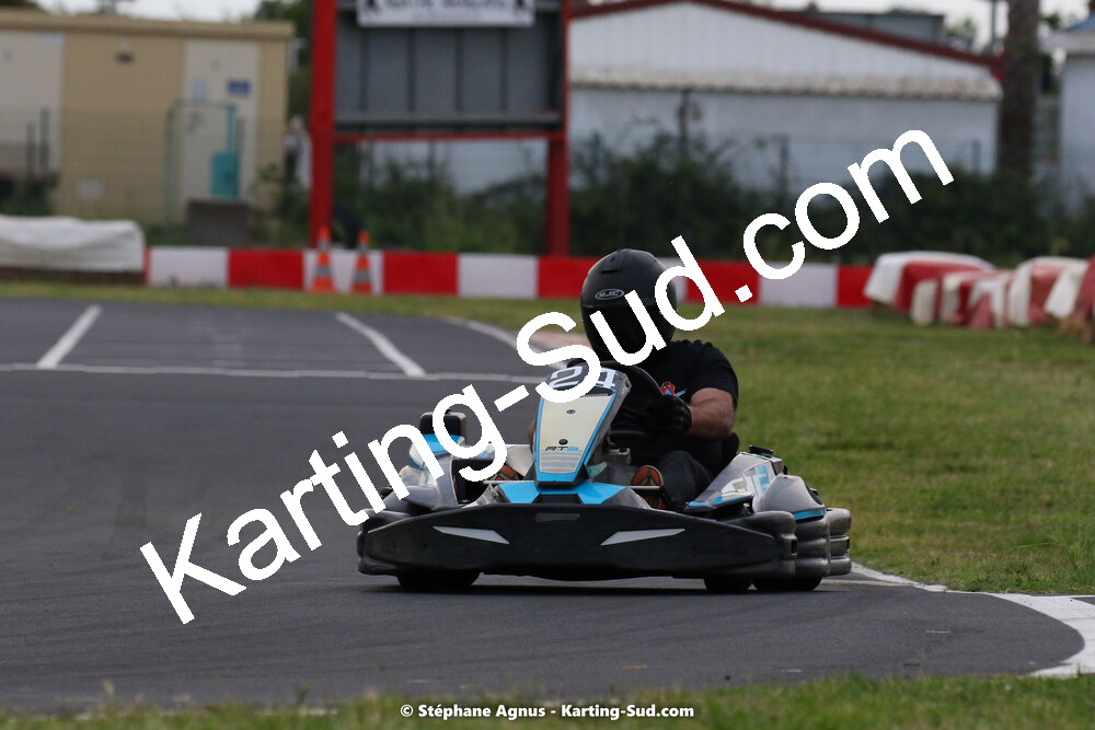 08/05/2022 : Un baquet pour Adrien à Megakart Vias (Photos Stéphane Agnus) 2022 — karting