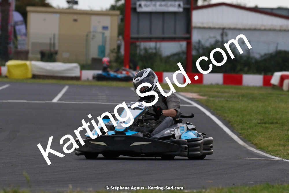 08/05/2022 : Un baquet pour Adrien à Megakart Vias (Photos Stéphane Agnus) 2022 — karting