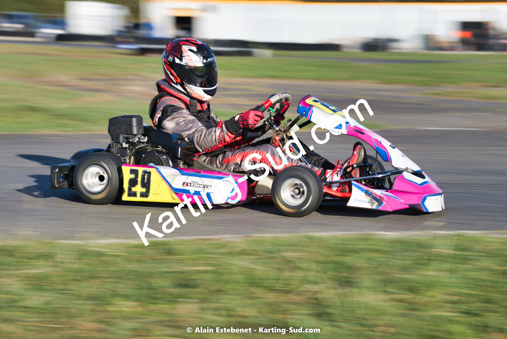 16/10/2022 : 6ème manche du Trophée Ufolep Karting Nouvelle Aquitaine à Pau Lescar (photos Alain Estebenet) 2022 — karting