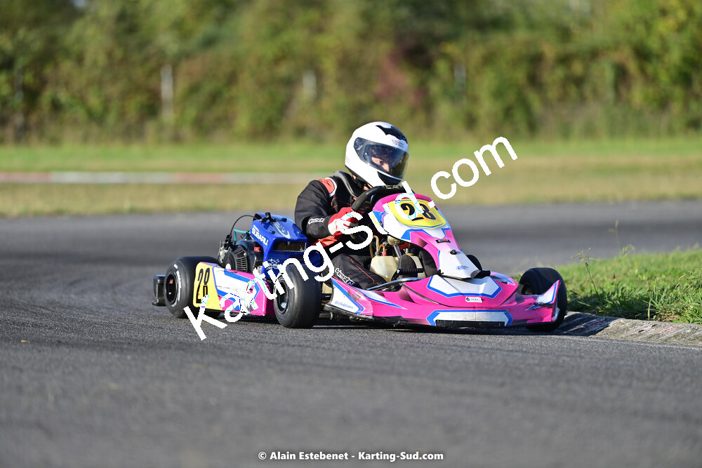 16/10/2022 : 6ème manche du Trophée Ufolep Karting Nouvelle Aquitaine à Pau Lescar (photos Alain Estebenet) 2022 — karting