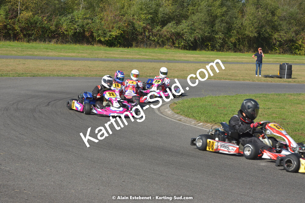 16/10/2022 : 6ème manche du Trophée Ufolep Karting Nouvelle Aquitaine à Pau Lescar (photos Alain Estebenet) 2022 — karting