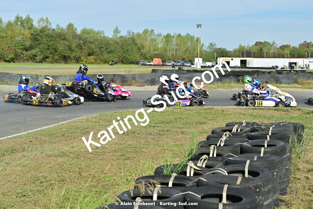 16/10/2022 : 6ème manche du Trophée Ufolep Karting Nouvelle Aquitaine à Pau Lescar (photos Alain Estebenet) 2022 — karting