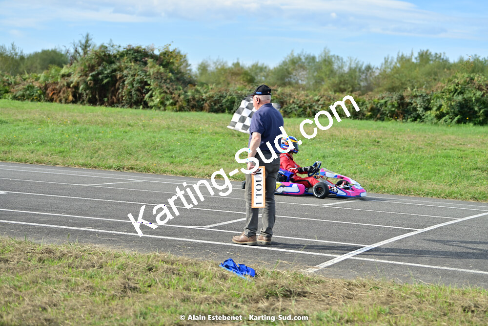 16/10/2022 : 6ème manche du Trophée Ufolep Karting Nouvelle Aquitaine à Pau Lescar (photos Alain Estebenet) 2022 — karting