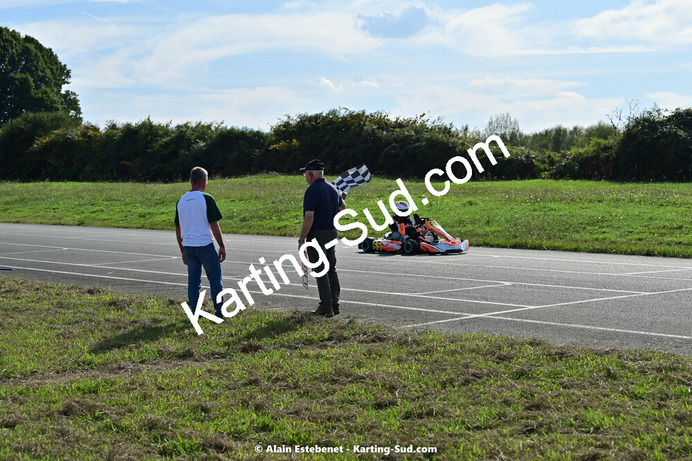 16/10/2022 : 6ème manche du Trophée Ufolep Karting Nouvelle Aquitaine à Pau Lescar (photos Alain Estebenet) 2022 — karting