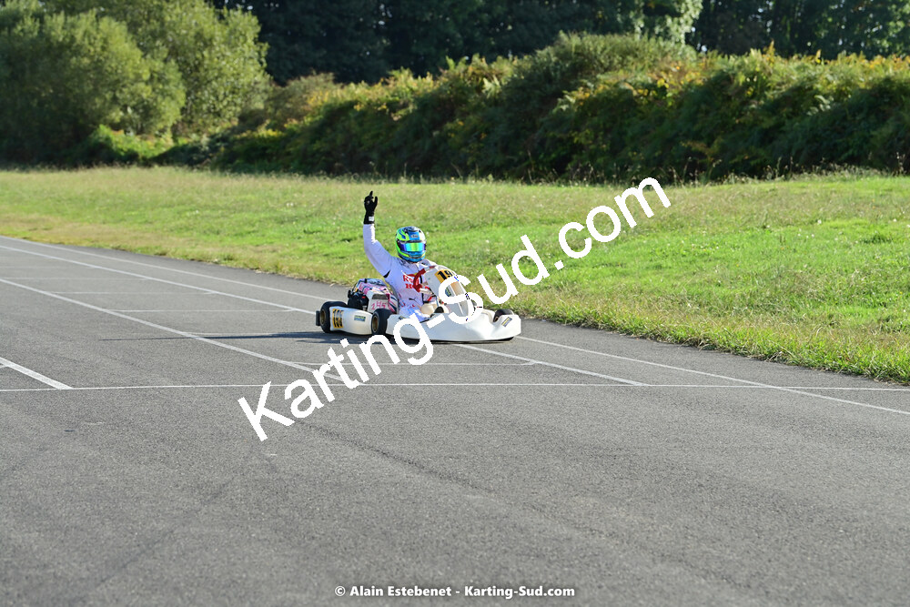 16/10/2022 : 6ème manche du Trophée Ufolep Karting Nouvelle Aquitaine à Pau Lescar (photos Alain Estebenet) 2022 — karting