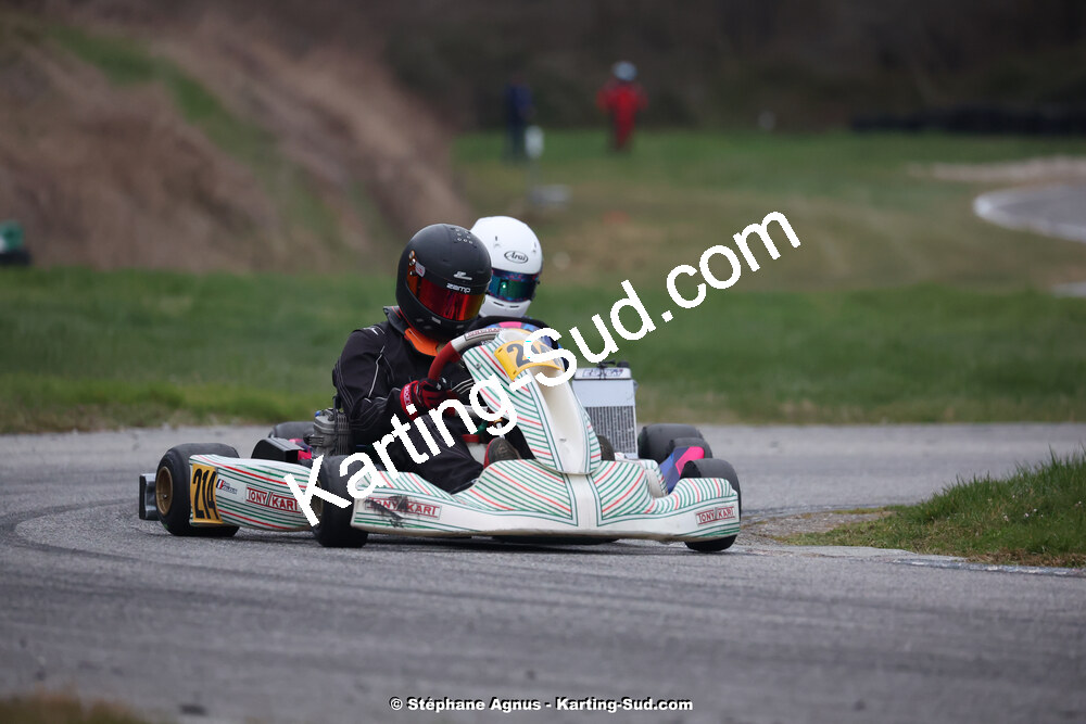 9 & 10/03/2024 : 1ère manche du Championnat du Sud au circuit d’Aigues-Vives (photos Stéphane Agnus) 2024 — karting