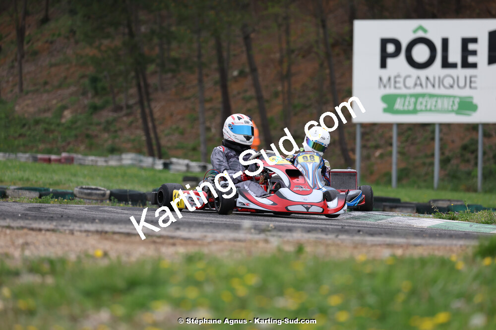 KS-2J4A2013.jpg