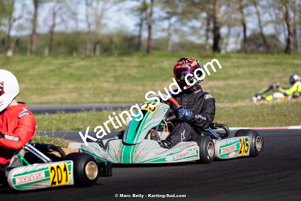 KS-140424-0330.jpg