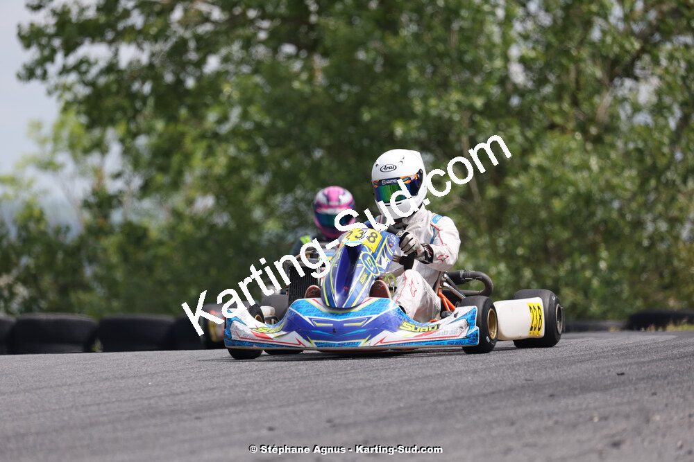 KS-2J4A2012.jpg