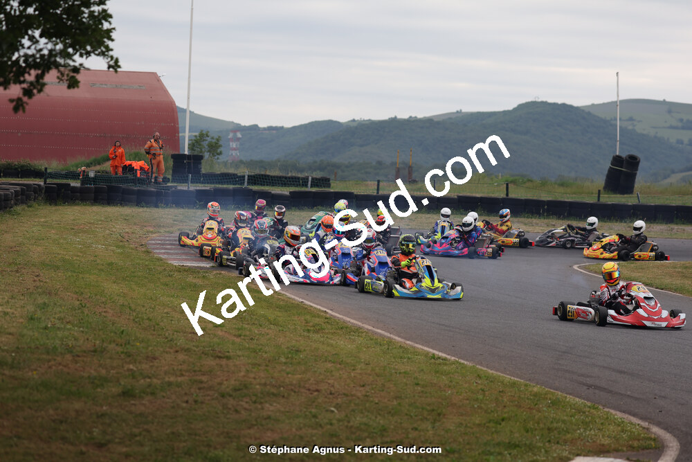 08 & 09/06/2024 : IAME Series France au circuit Karting Plus à Belmont sur Rance (photos Stéphane Agnus) 2024 — karting