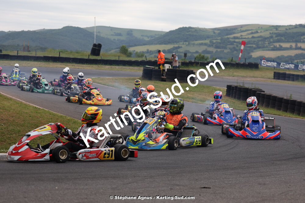 08 & 09/06/2024 : IAME Series France au circuit Karting Plus à Belmont sur Rance (photos Stéphane Agnus) 2024 — karting