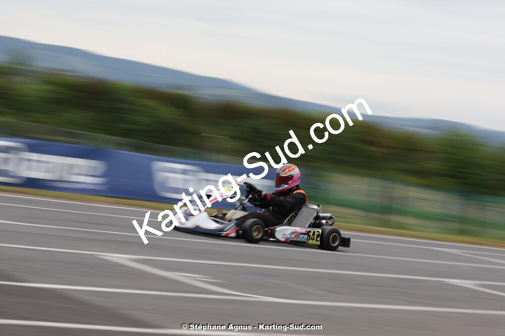 08 & 09/06/2024 : IAME Series France au circuit Karting Plus à Belmont sur Rance (photos Stéphane Agnus) 2024 — karting