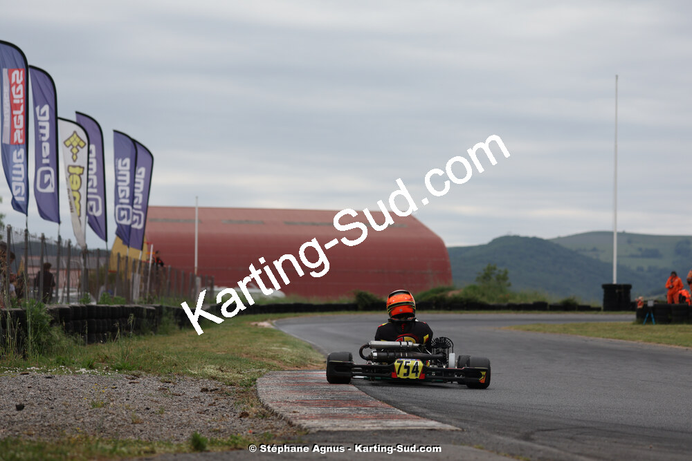 08 & 09/06/2024 : IAME Series France au circuit Karting Plus à Belmont sur Rance (photos Stéphane Agnus) 2024 — karting