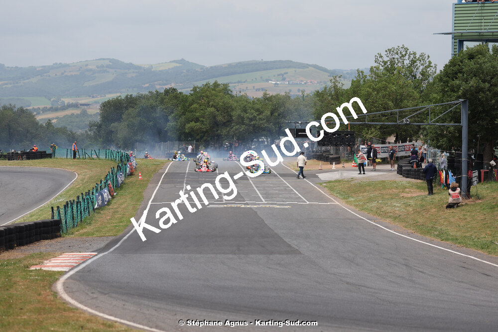 08 & 09/06/2024 : IAME Series France au circuit Karting Plus à Belmont sur Rance (photos Stéphane Agnus) 2024 — karting