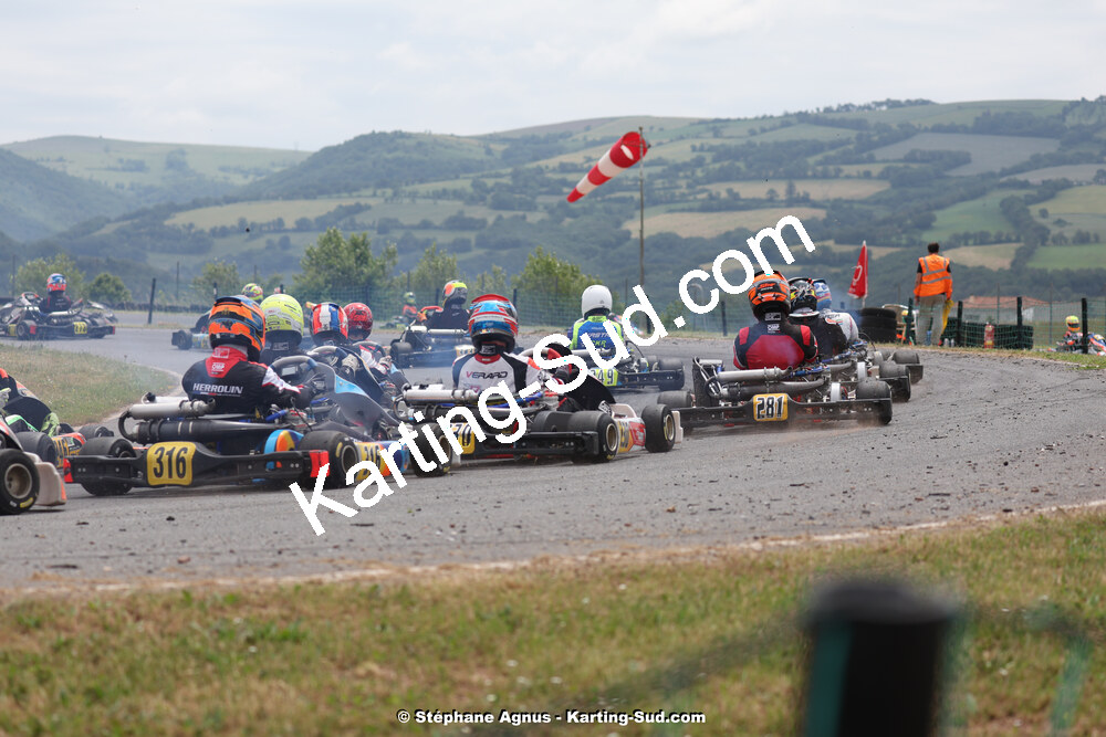 08 & 09/06/2024 : IAME Series France au circuit Karting Plus à Belmont sur Rance (photos Stéphane Agnus) 2024 — karting