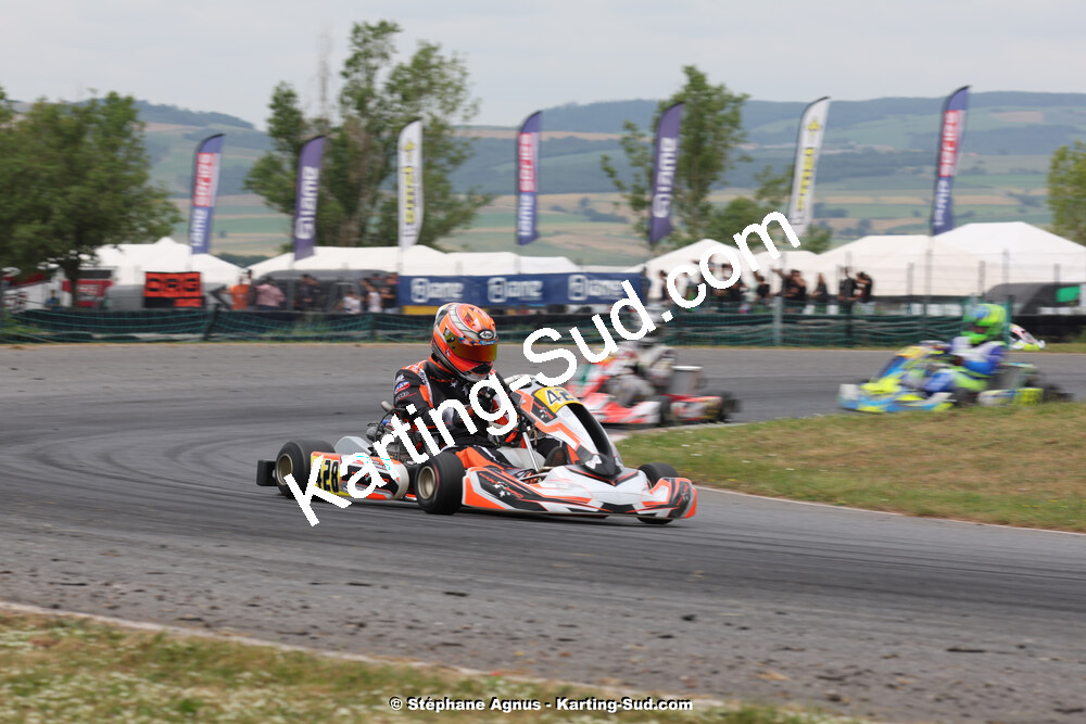 08 & 09/06/2024 : IAME Series France au circuit Karting Plus à Belmont sur Rance (photos Stéphane Agnus) 2024 — karting