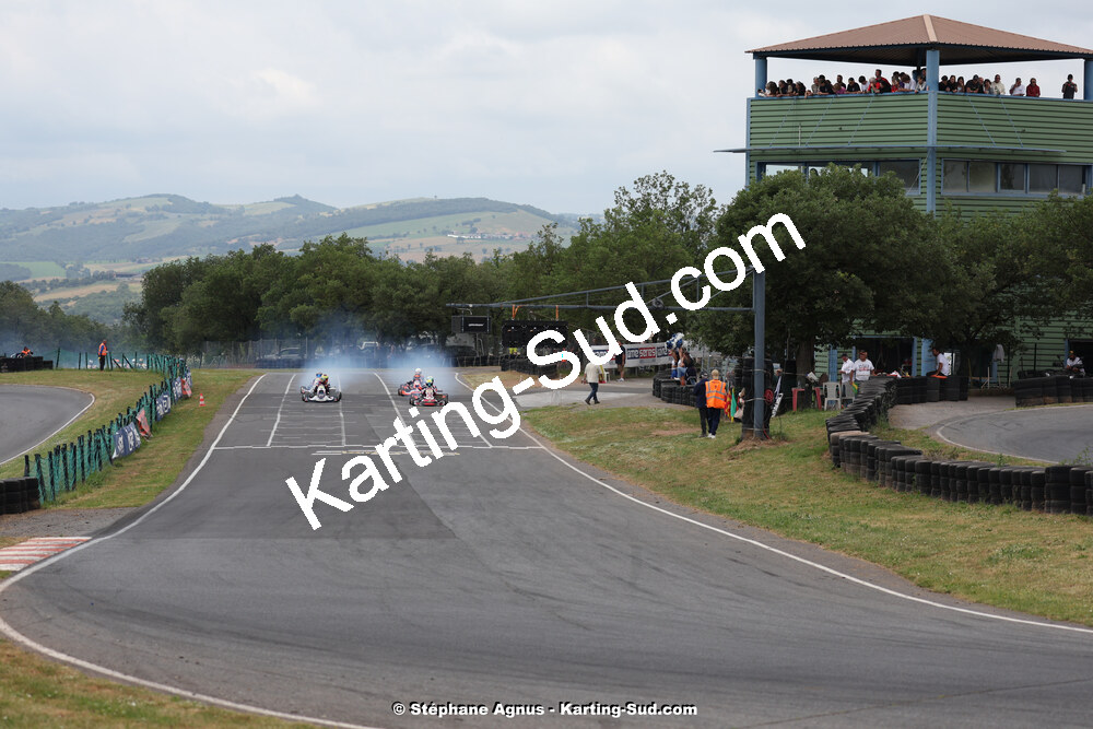08 & 09/06/2024 : IAME Series France au circuit Karting Plus à Belmont sur Rance (photos Stéphane Agnus) 2024 — karting