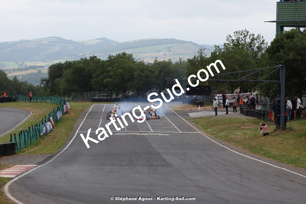08 & 09/06/2024 : IAME Series France au circuit Karting Plus à Belmont sur Rance (photos Stéphane Agnus) 2024 — karting