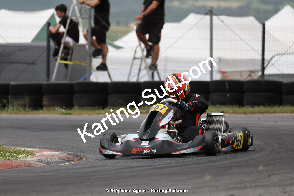 08 & 09/06/2024 : IAME Series France au circuit Karting Plus à Belmont sur Rance (photos Stéphane Agnus) 2024 — karting